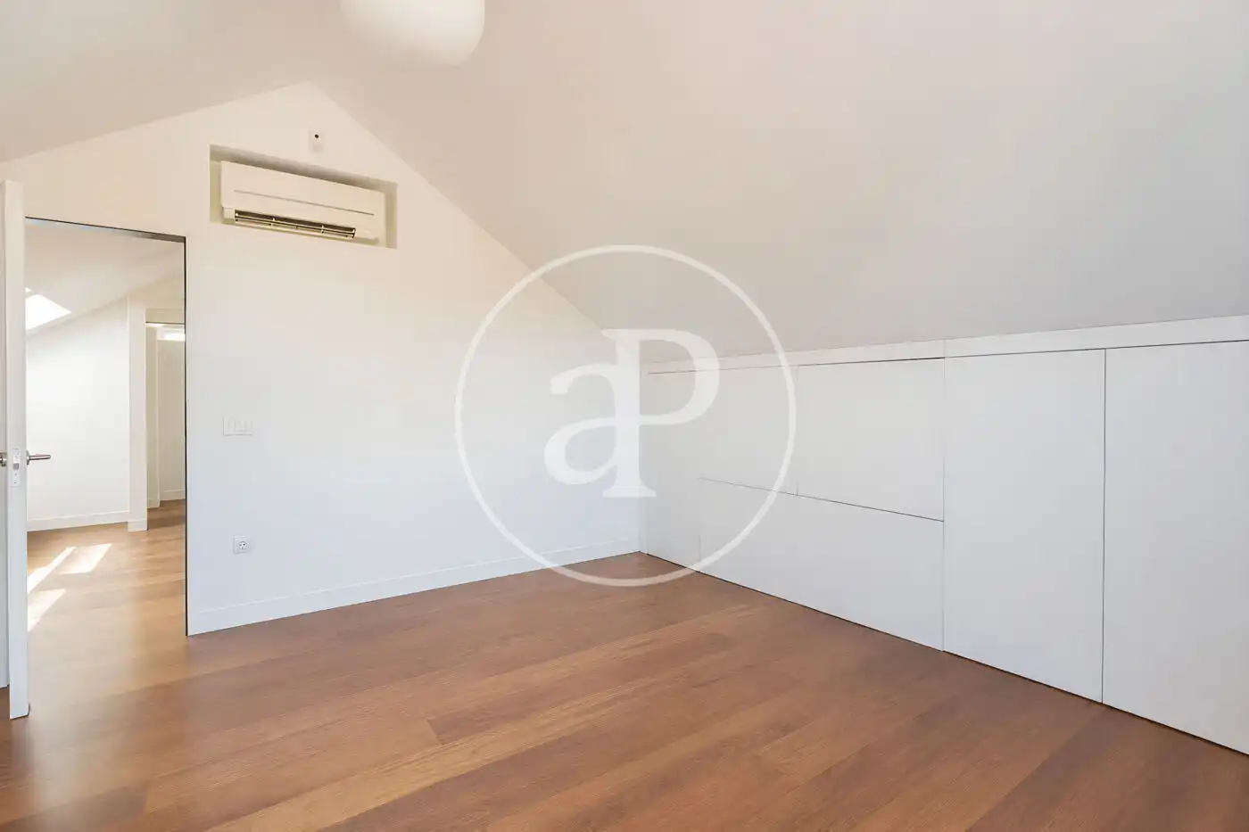 Bedroom of Houses for rent in Madrid  with Air Conditioner, Heating and Private garden