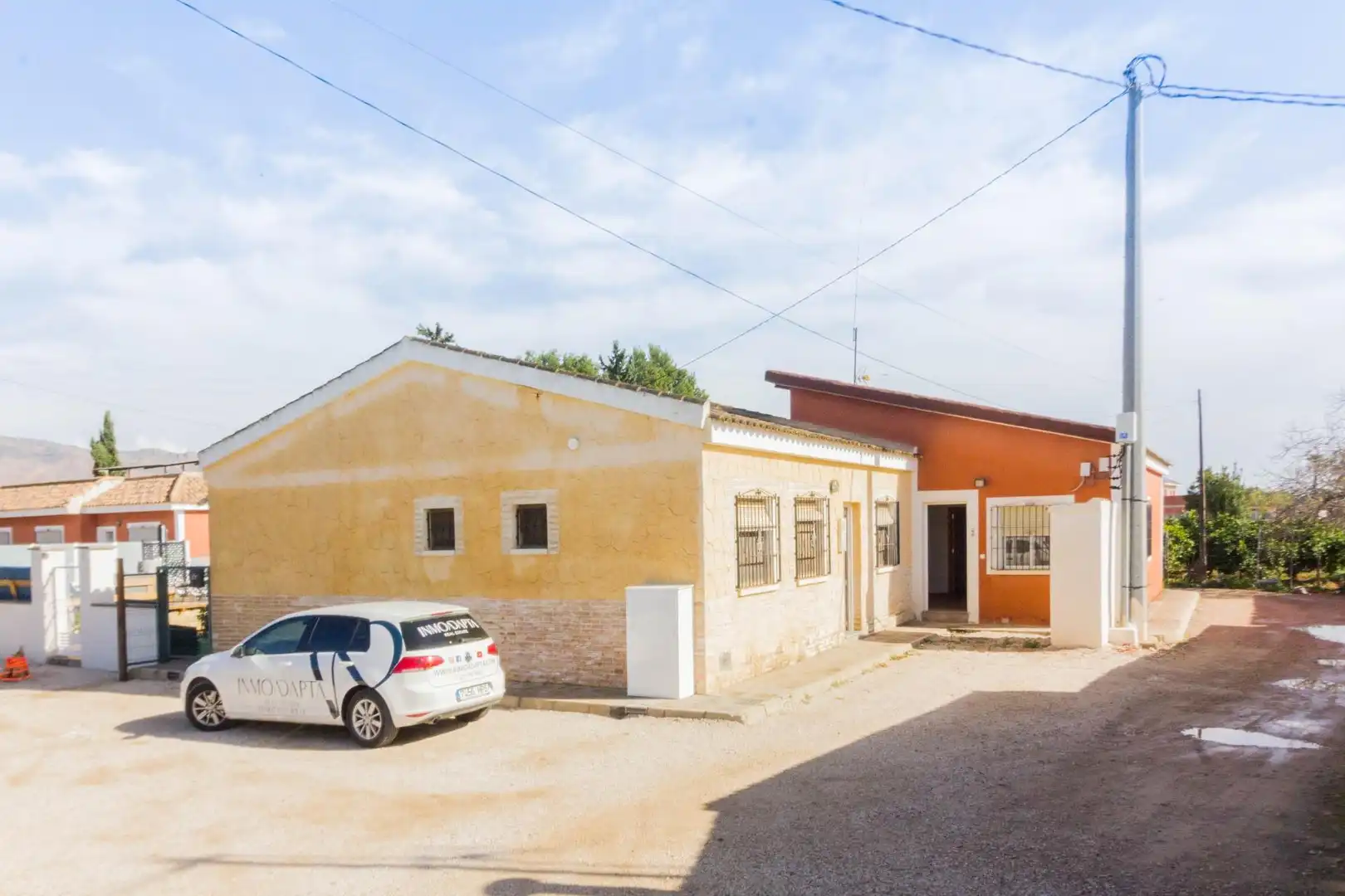 Vista exterior de Casa o xalet en venda en Orihuela amb Jardí privat i Terrassa
