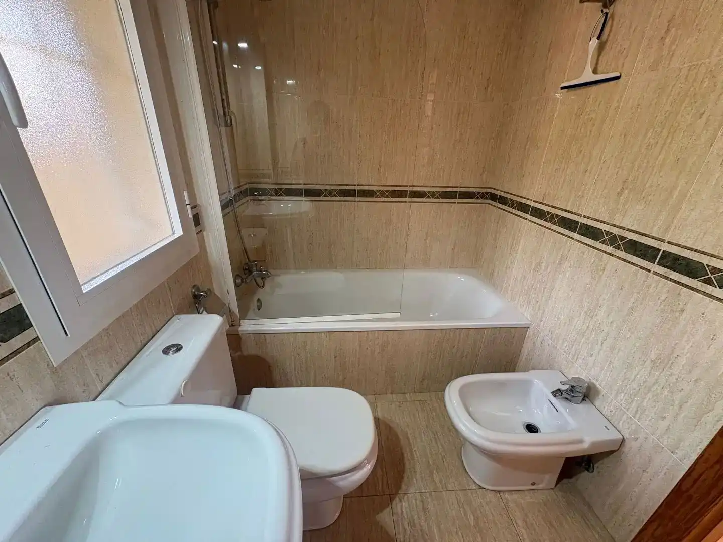 Bany de Pis en venda en Roquetas de Mar amb Piscina
