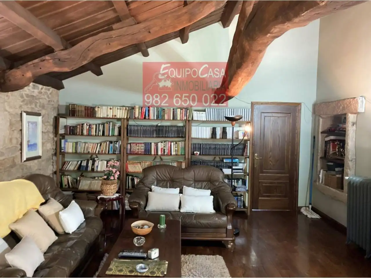 Sala de estar de Casa o chalet en venta en Lugo con Calefacción, Jardín privado y Terraza