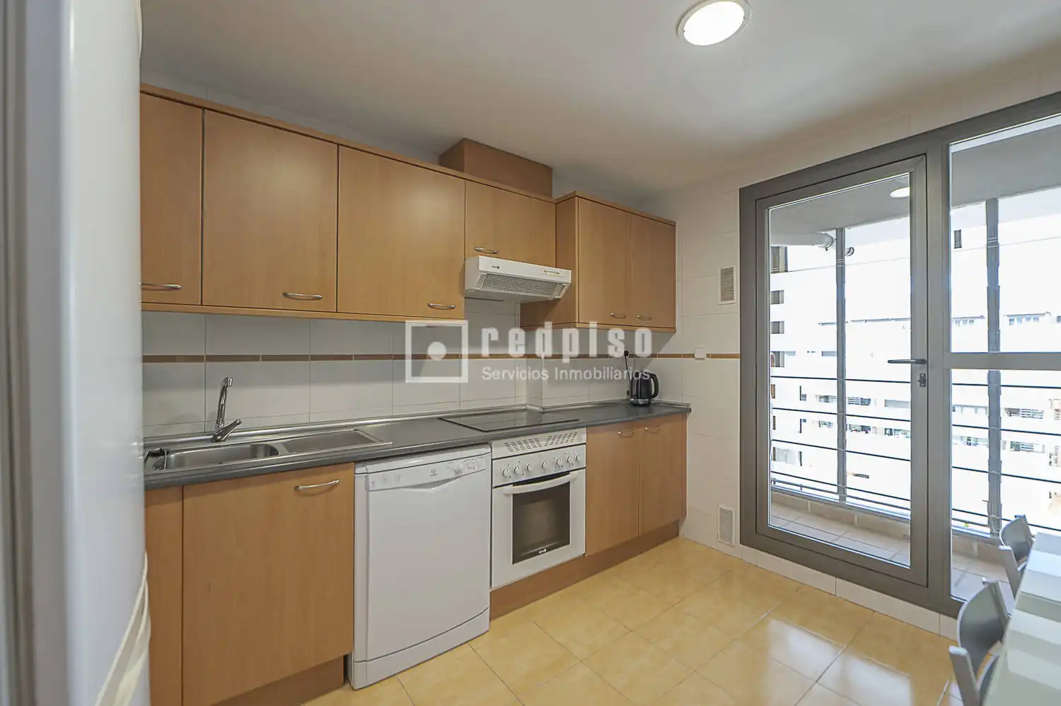 Cocina de Piso en venta en Valdemoro con Aire acondicionado, Calefacción y Jardín privado