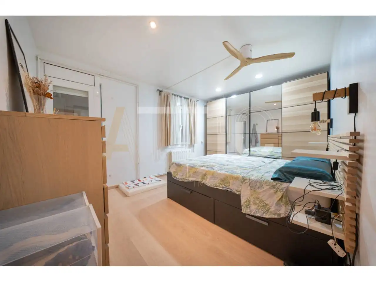 Habitación de Piso en venta en Sabadell con Aire acondicionado, Calefacción y Parquet