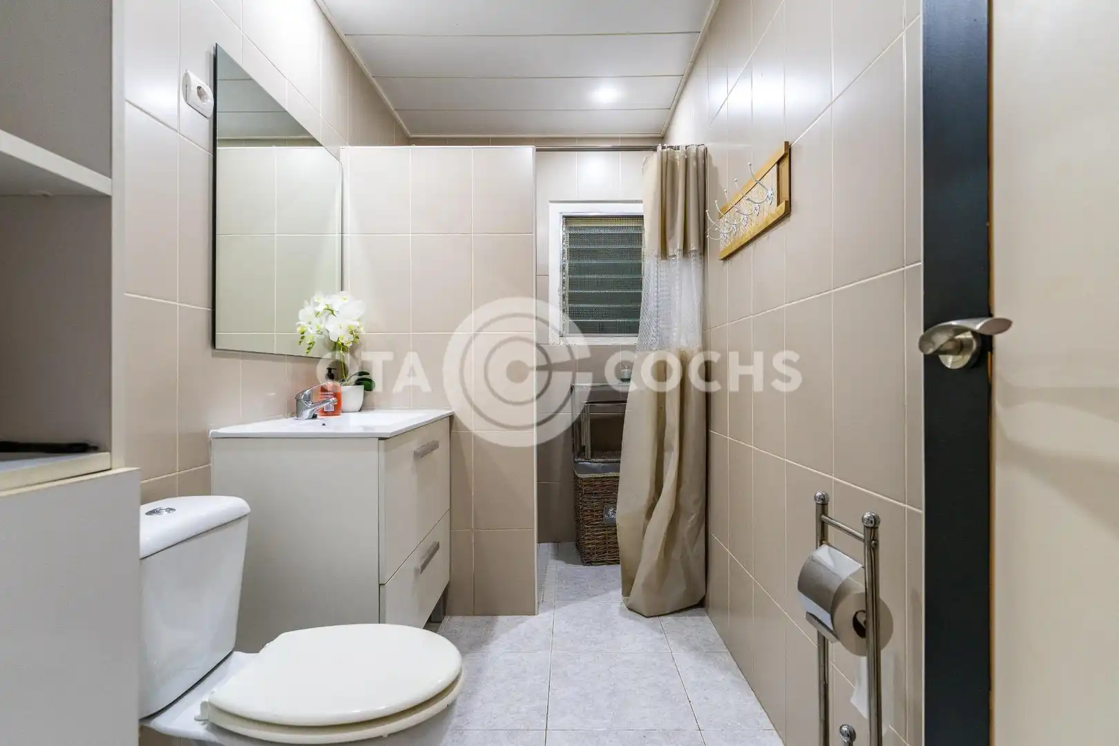 Bathroom of Industrial buildings for sale in Vallmoll