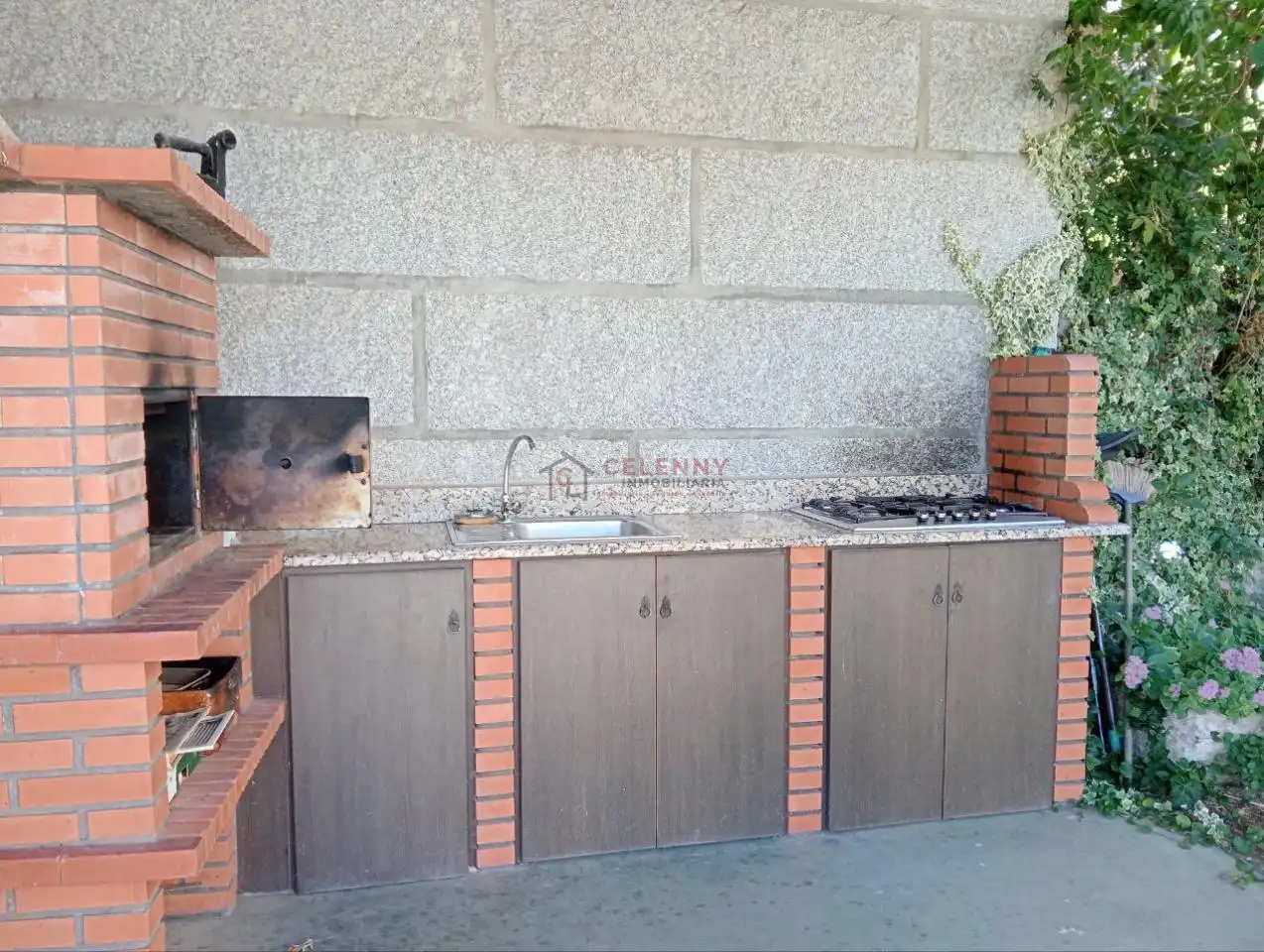 Garden of Houses for sale in Toén  with Heating, Private garden and Terrace