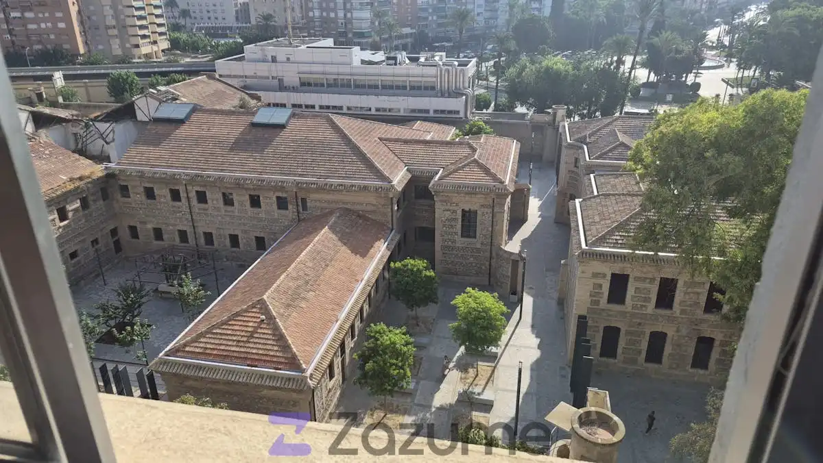 Piso con terraza en alquiler en C. Torre de la Marquesa, imagen 25