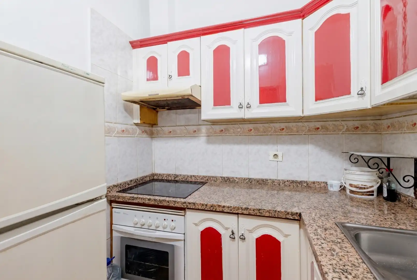 Cocina de Casa adosada en venta en Vallehermoso con Terraza, Amueblado y Horno