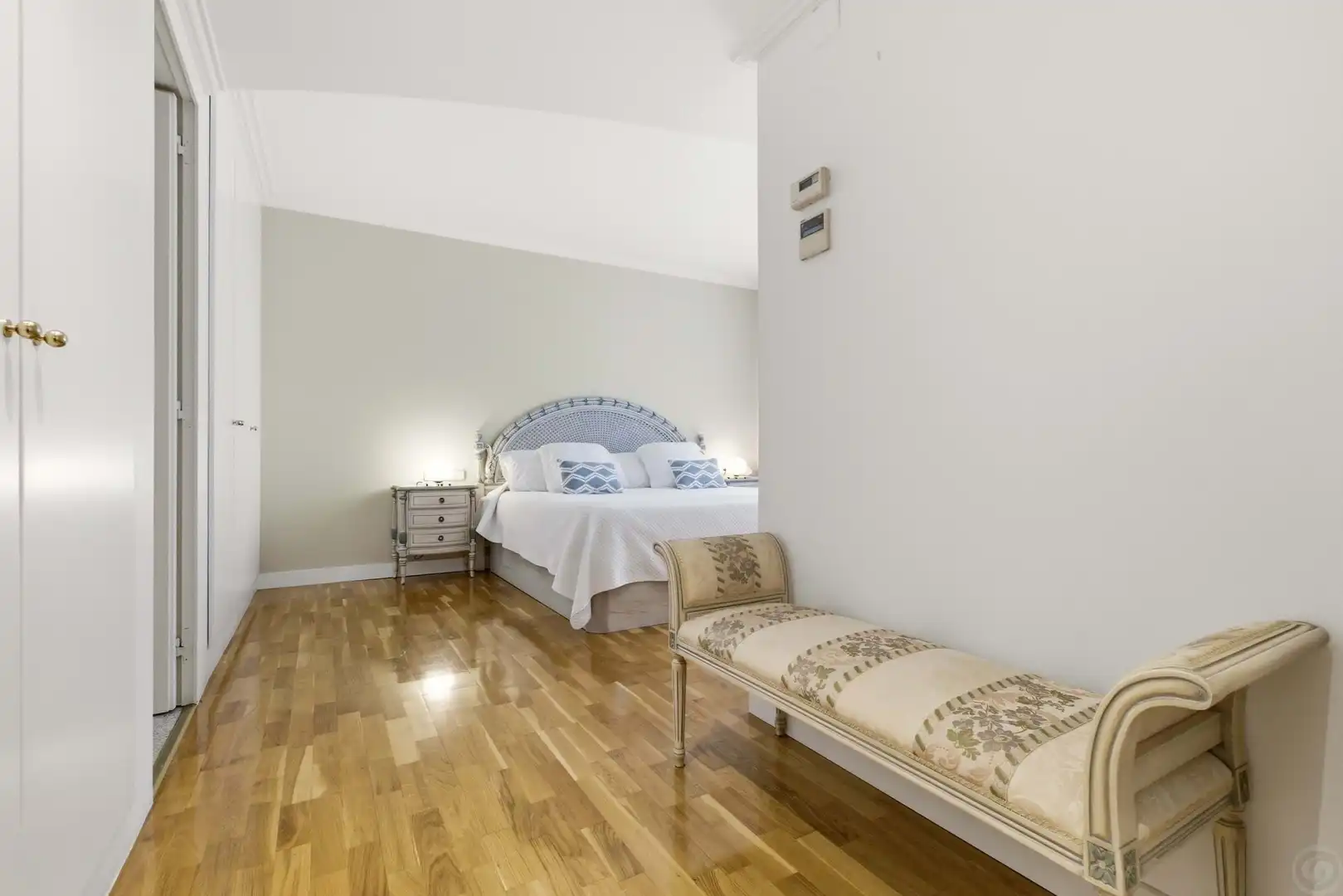 Bedroom of Duplexes for sale in Girona  with Air Conditioner, Heating and Terrace