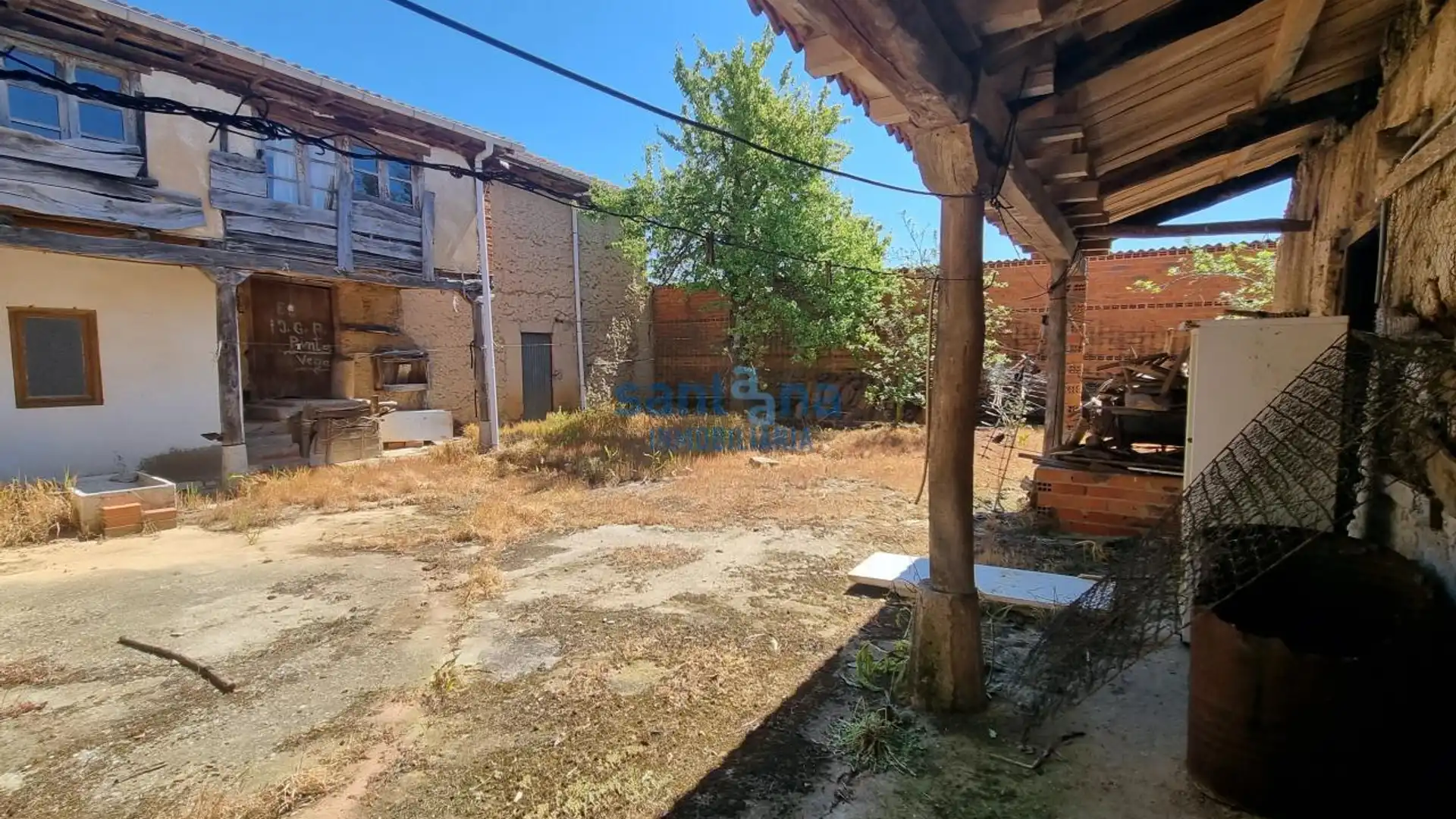 Casa o chalet en venta en Benavides con Calefacción, Jardín privado y Trastero