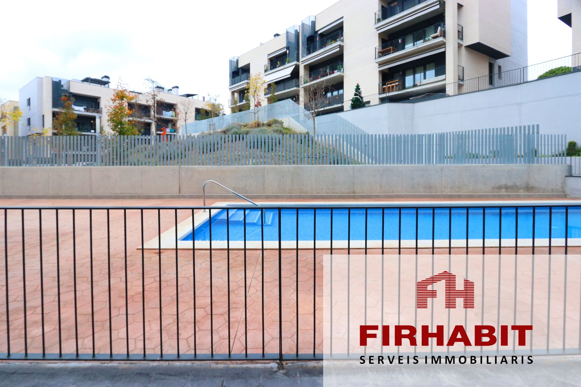 Piscina de Apartament de lloguer en Arenys de Mar amb Aire condicionat, Calefacció i Parquet