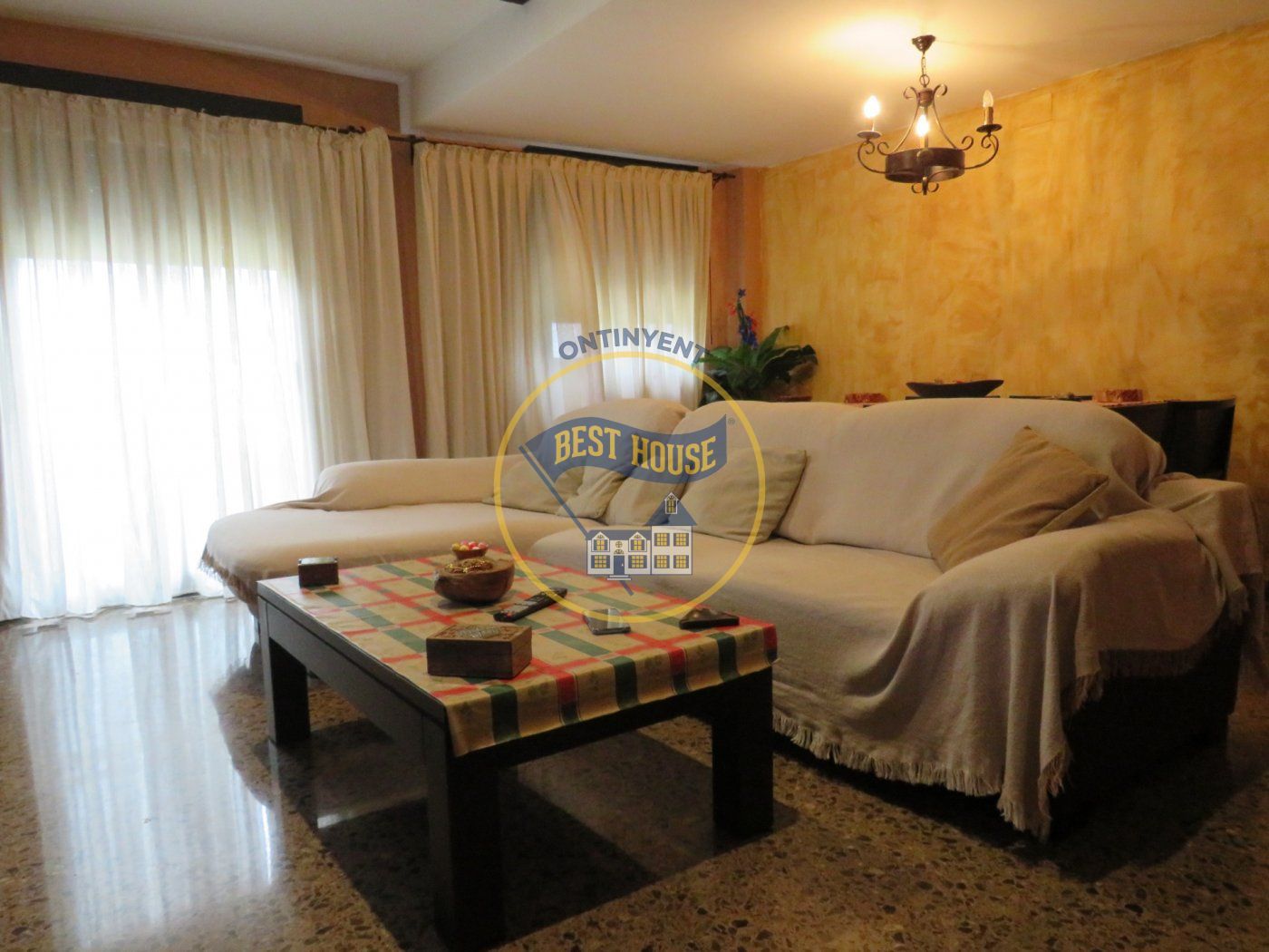 Vista exterior de Piso en venta en L'Olleria con Balcón