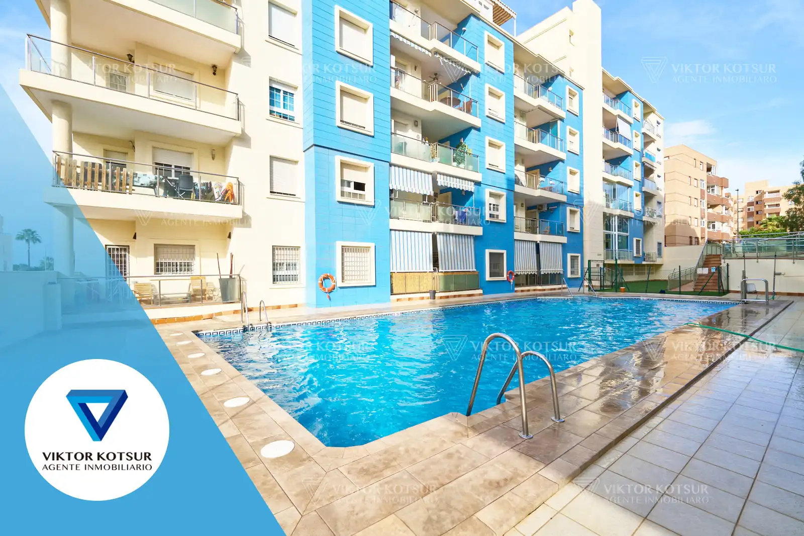 Piscina de Ático en venta en Roquetas de Mar con Aire acondicionado, Parquet y Terraza