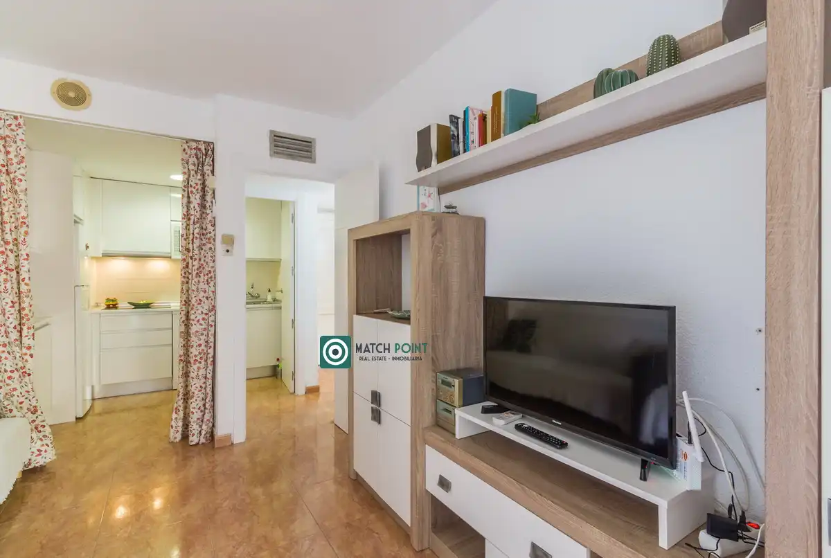 Habitación de Apartamento de alquiler en Almuñécar con Amueblado