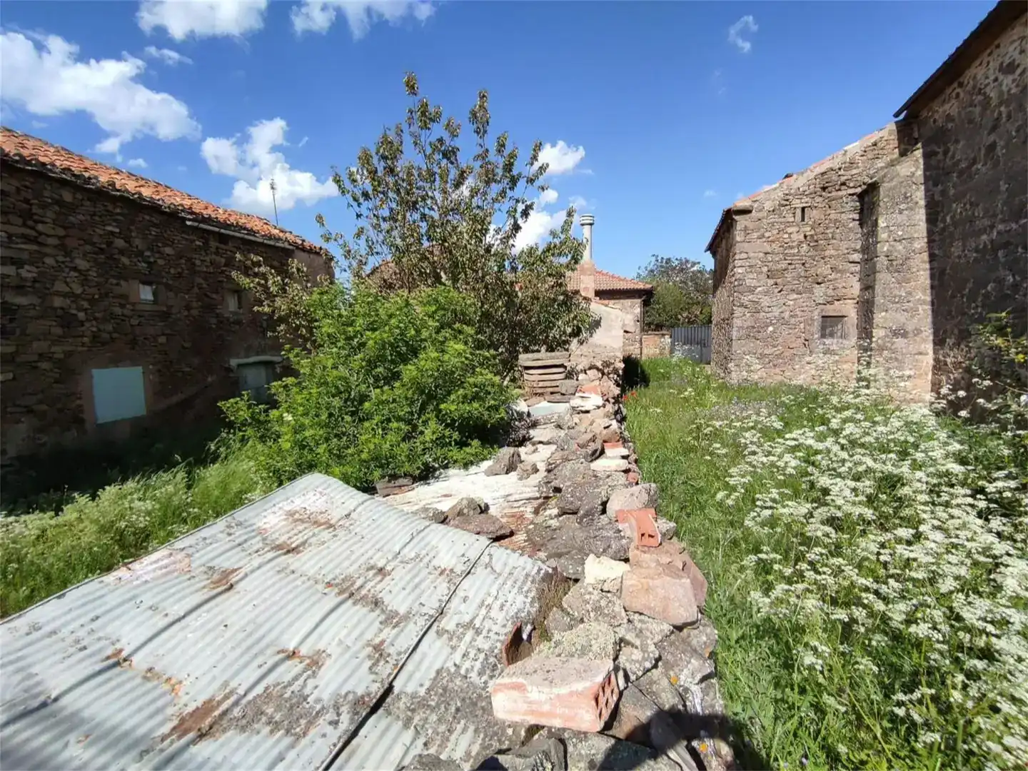 Finca rústica en venda en Magaña amb Jardí privat