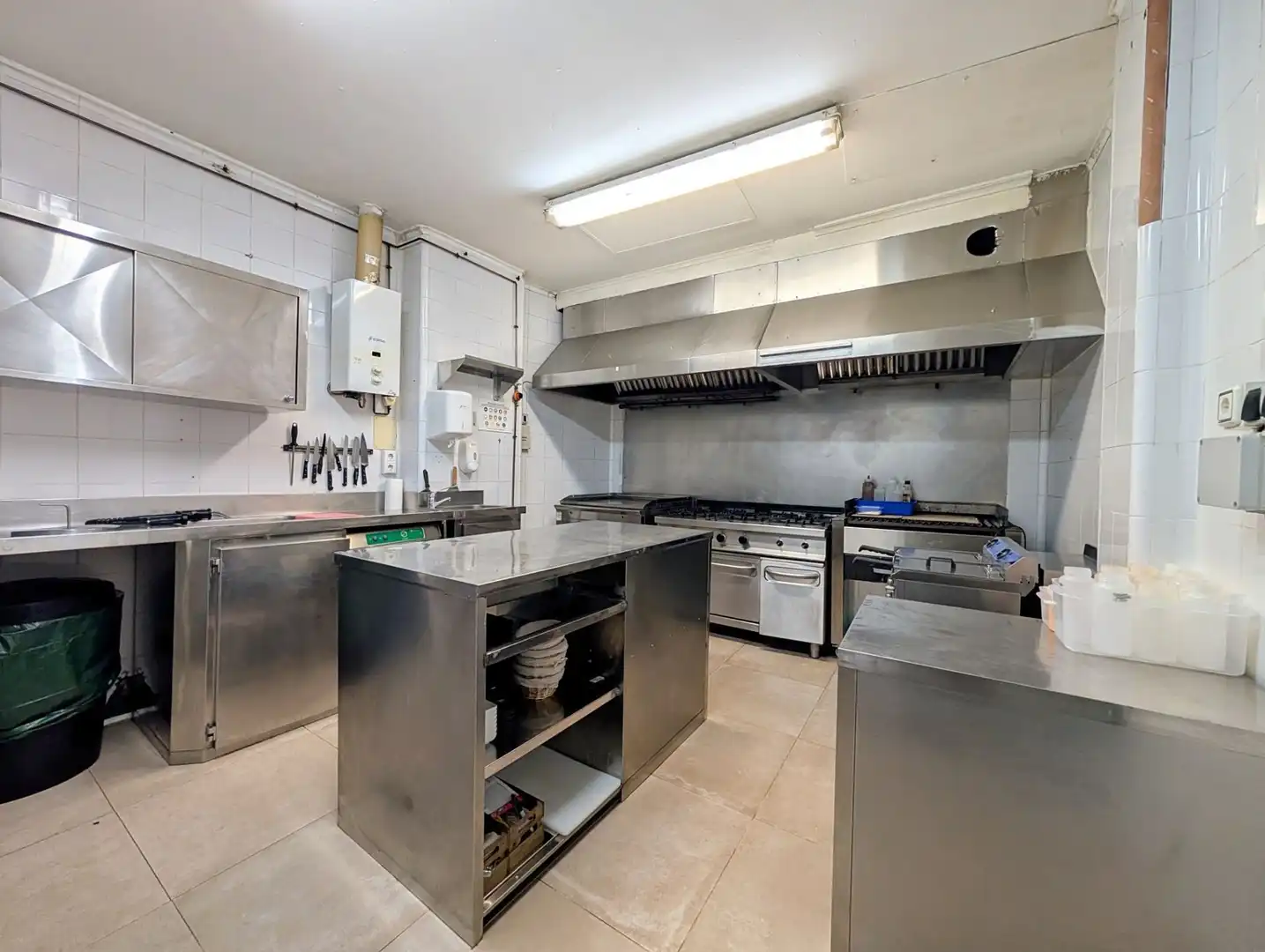 Cocina de Local de alquiler en Cuarte de Huerva