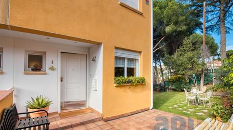 Foto 4 de Casa adosada en venda a Passeig Safir, Los Pinos - Politur, Girona