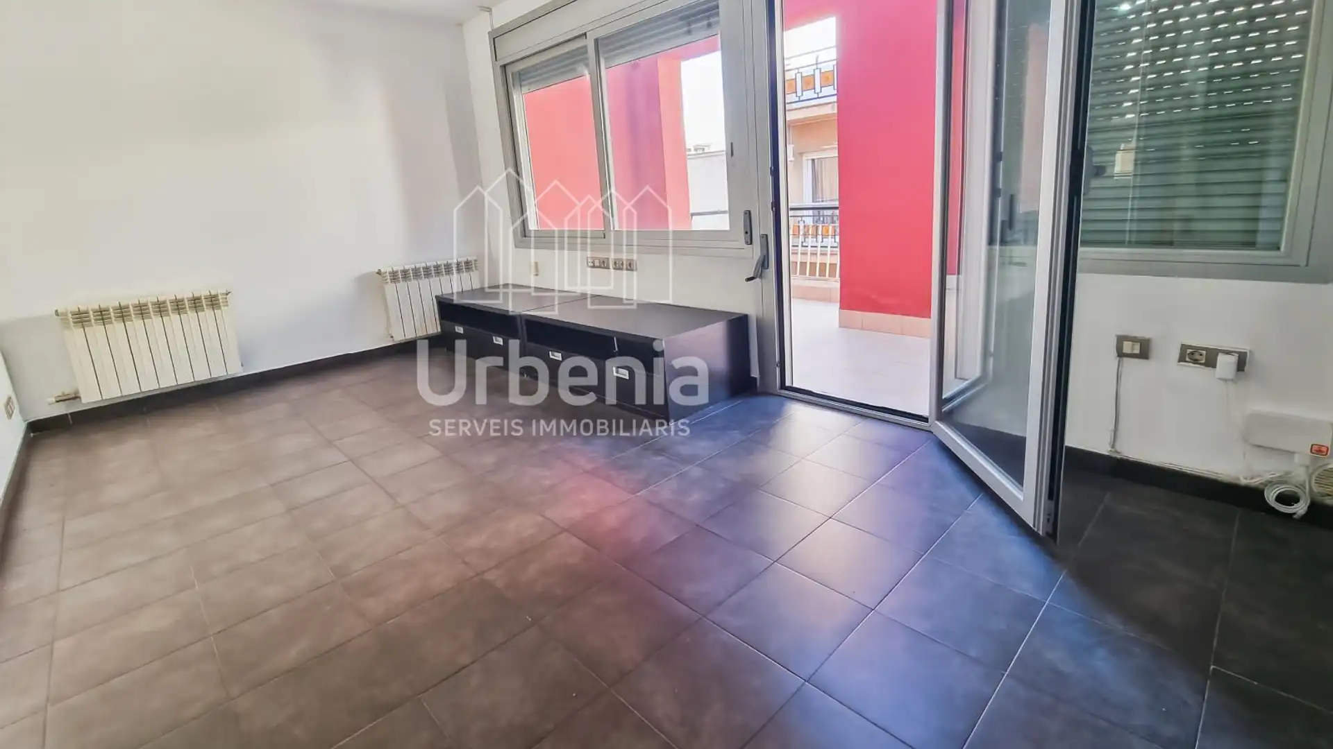 Vista exterior de Dúplex en venda en Mataró amb Calefacció i Terrassa