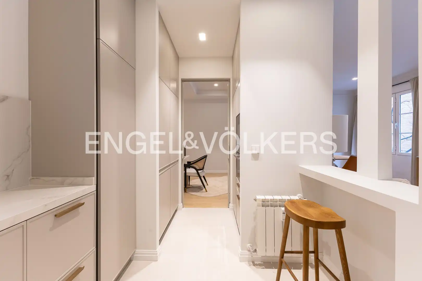 Wohnung zum Verkauf in Madrid mit Klimaanlage und Heizung