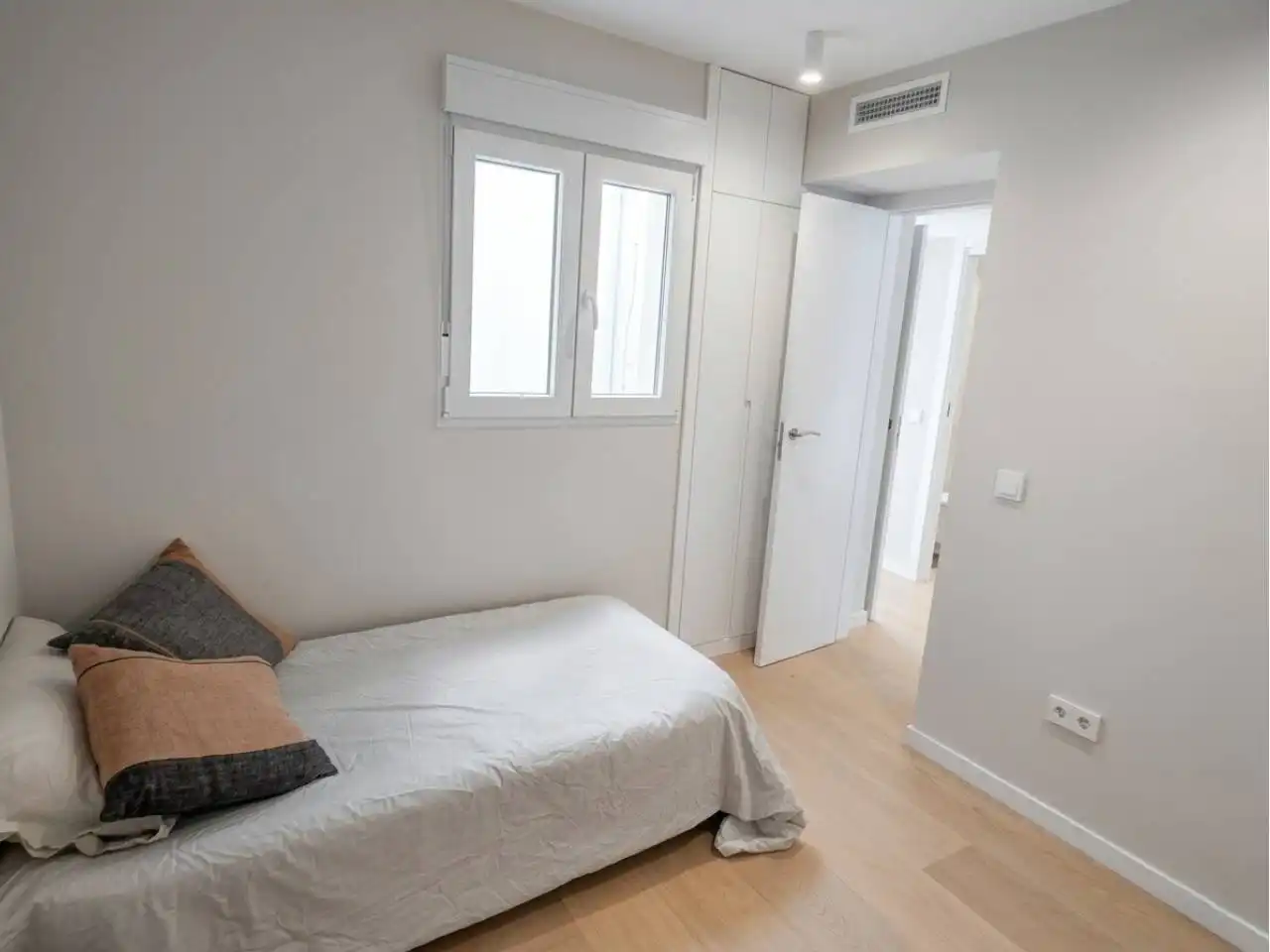 Habitación de Ático en venta en Valencia con Aire acondicionado, Calefacción y Terraza