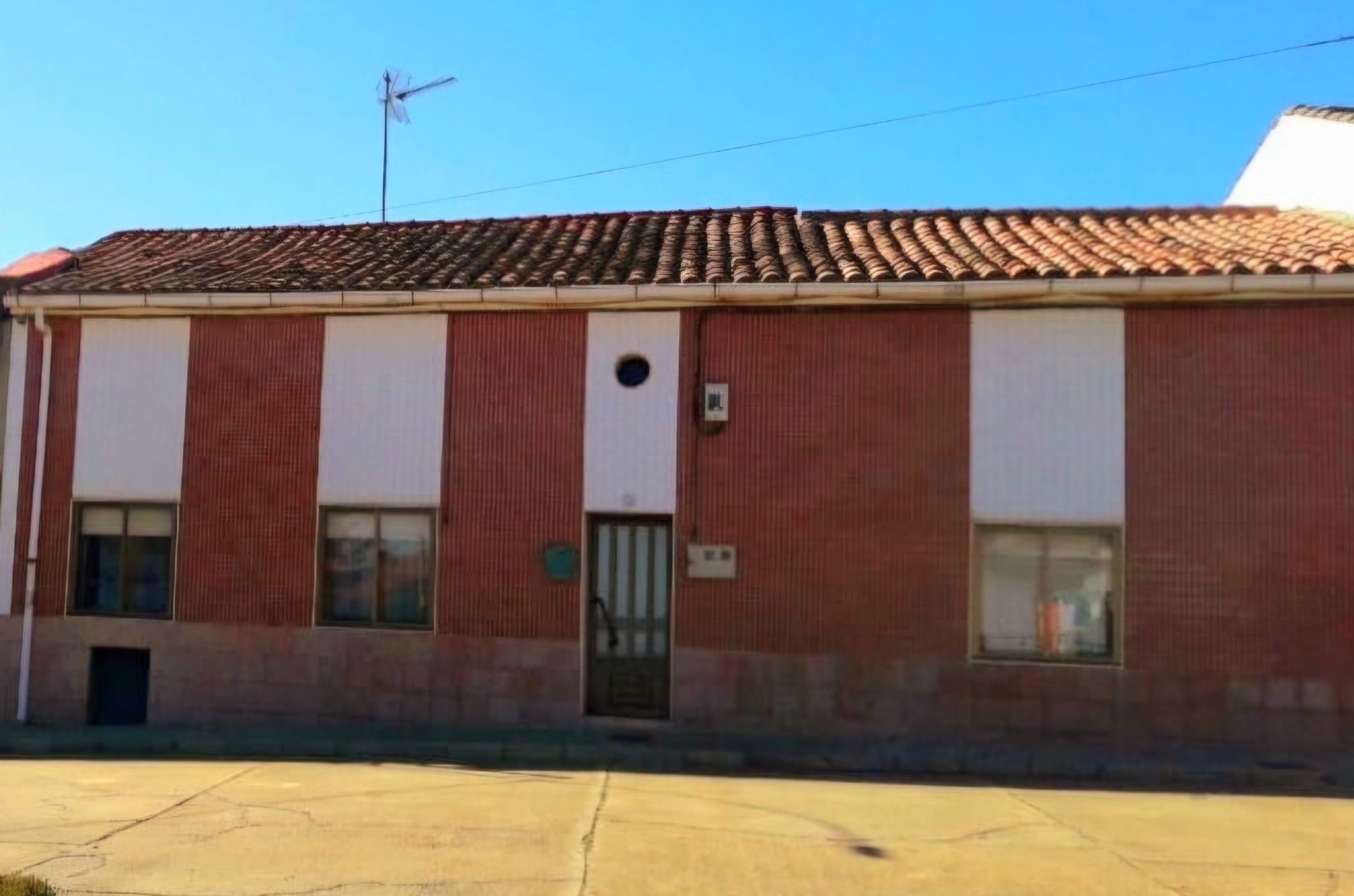 Vista exterior de Finca rústica en venda en Campazas amb Calefacció i Jardí privat
