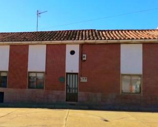 Exterior view of Country house for sale in Campazas  with Heating and Private garden