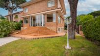 Jardí de Casa o xalet en venda en Pozuelo de Alarcón amb Aire condicionat, Terrassa i Piscina