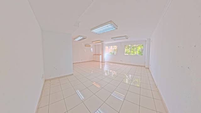 Oficina en Alquiler en Alipark