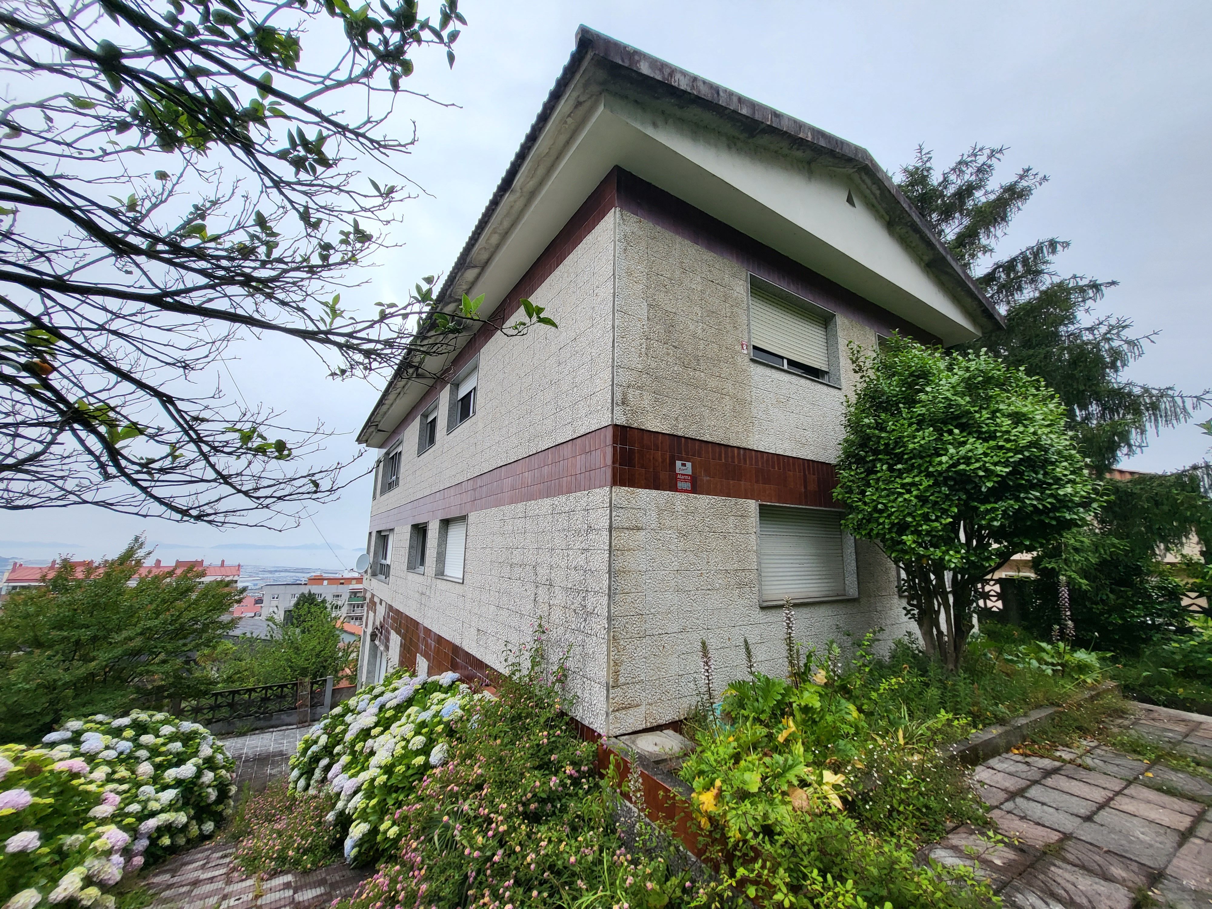 Exterior view of House or chalet for sale in Vigo   with Parquet flooring and Internet