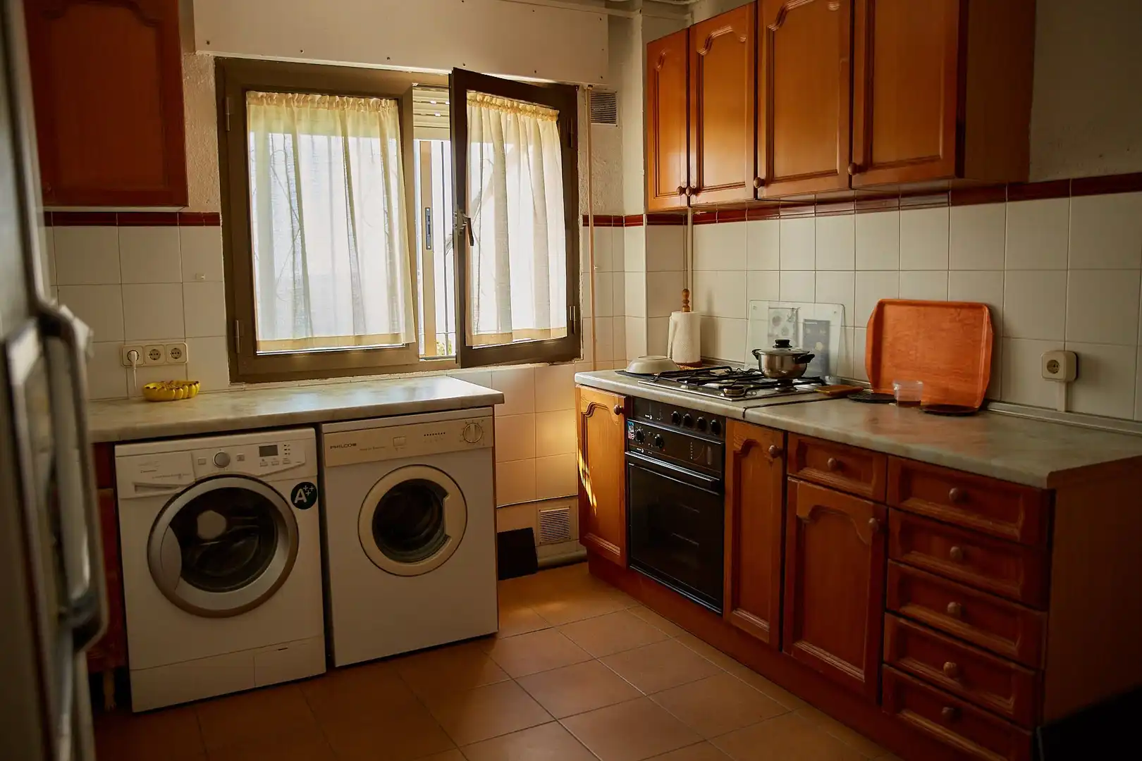 Kitchen of Houses for sale in Miraflores de la Sierra  with Air Conditioner, Heating and Private garden