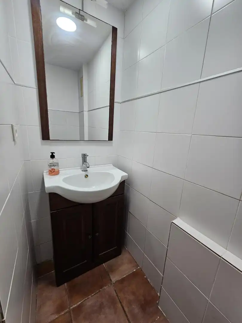 Badezimmer von Wohnung zum Verkauf in Valencia mit Klimaanlage und Balkon