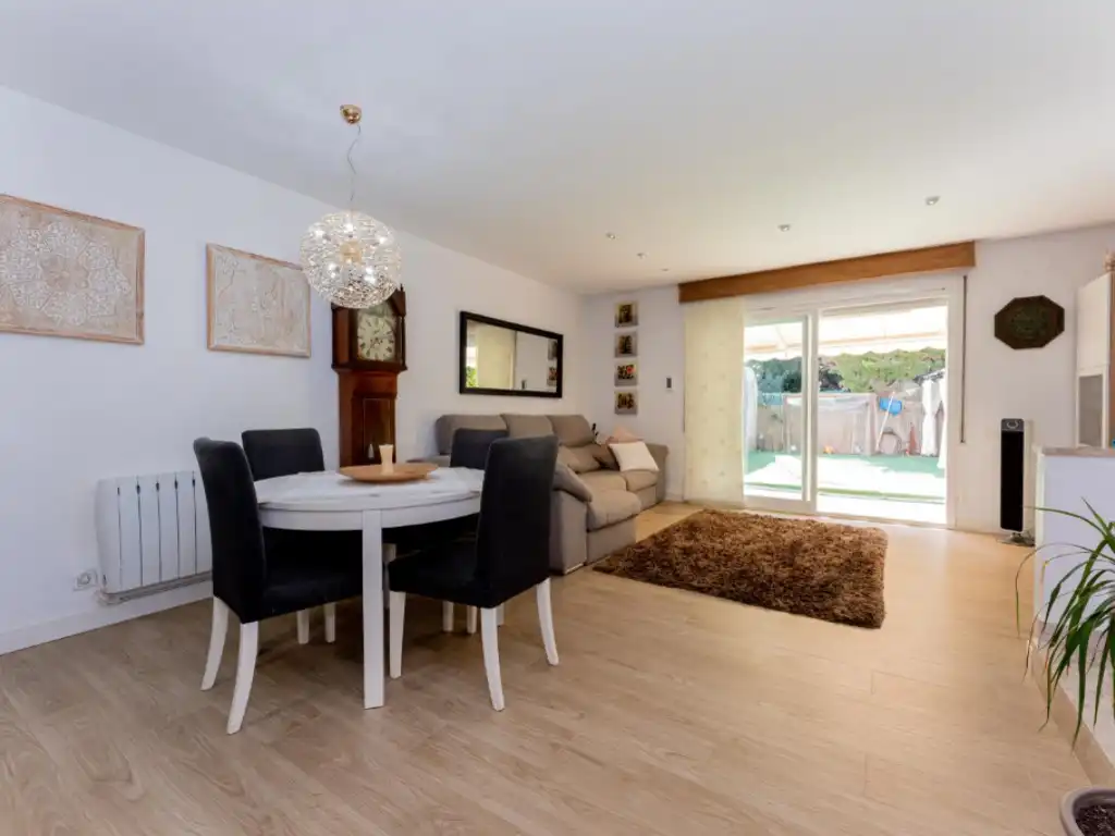 Houses for sale in Les Botigues de Sitges