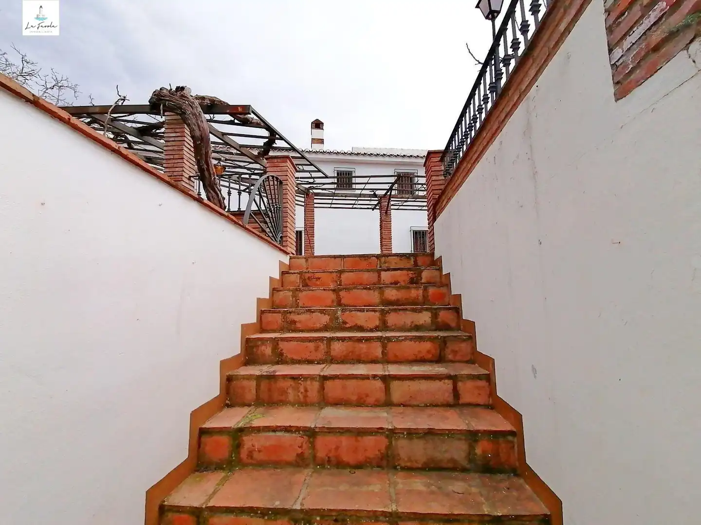Casa o xalet en venda en Villanueva del Trabuco amb Jardí privat, Traster i Moblat
