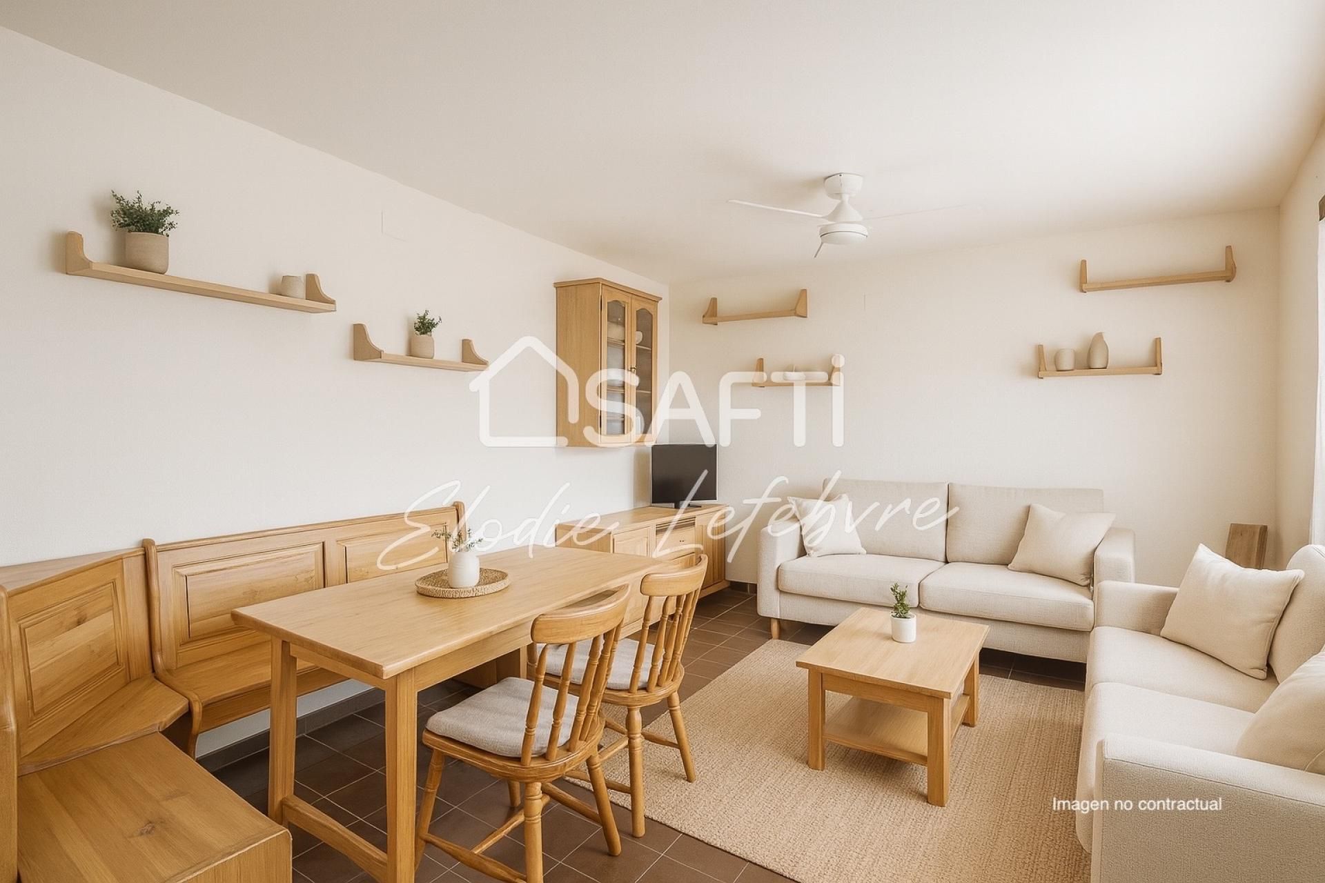 Living room of Study for sale in Empuriabrava  with Air Conditioner