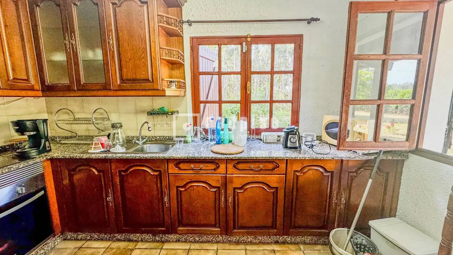 Cocina de Casa o chalet en venta en Abegondo con Parquet, Terraza y Amueblado