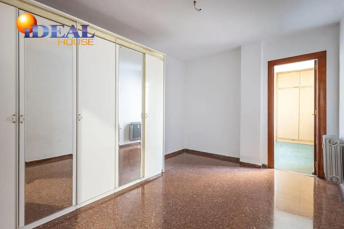 Flat with terrace for sale in Calle del Profesor Agustín Escribano 7, imagen 10