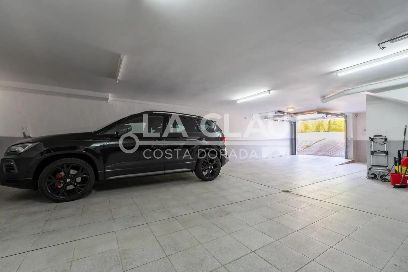 Parking de Casa adosada en venta en Altafulla con Calefacción y Jardín privado