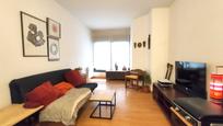 Living room of Flat for sale in Girona Capital  with Air Conditioner, Terrace and Balcony