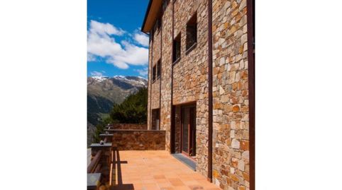 Foto 3 de Casa adosada en venta en Soldeu - Incles, Canillo
