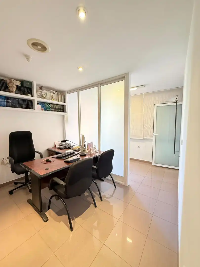 Piso con ascensor en venta en Rambla de Méndez Núñez, imagen 3