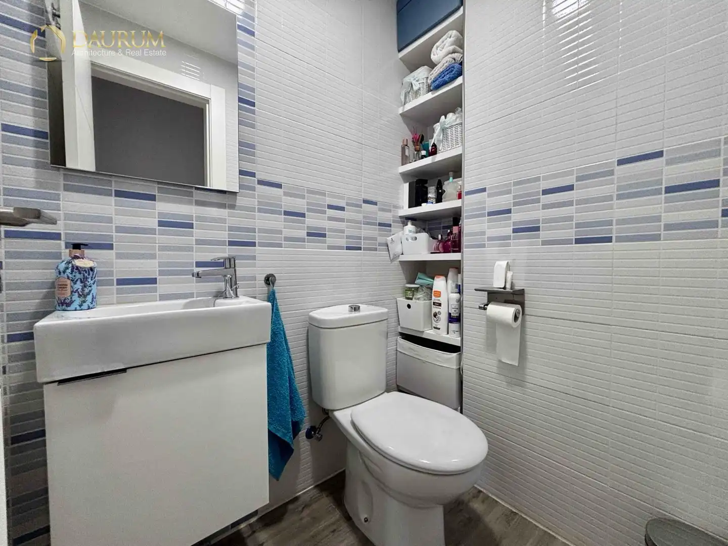Badezimmer von Dachboden zum Verkauf in Málaga mit Klimaanlage, Terrasse und Abstellraum