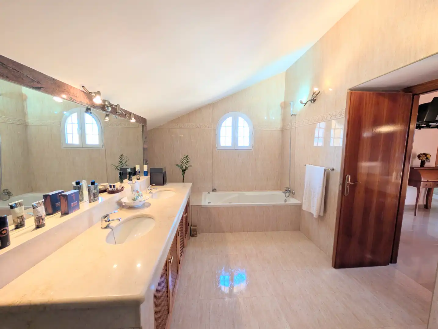 Baño de Casa o chalet en venta en Cartagena con Aire acondicionado, Calefacción y Jardín privado