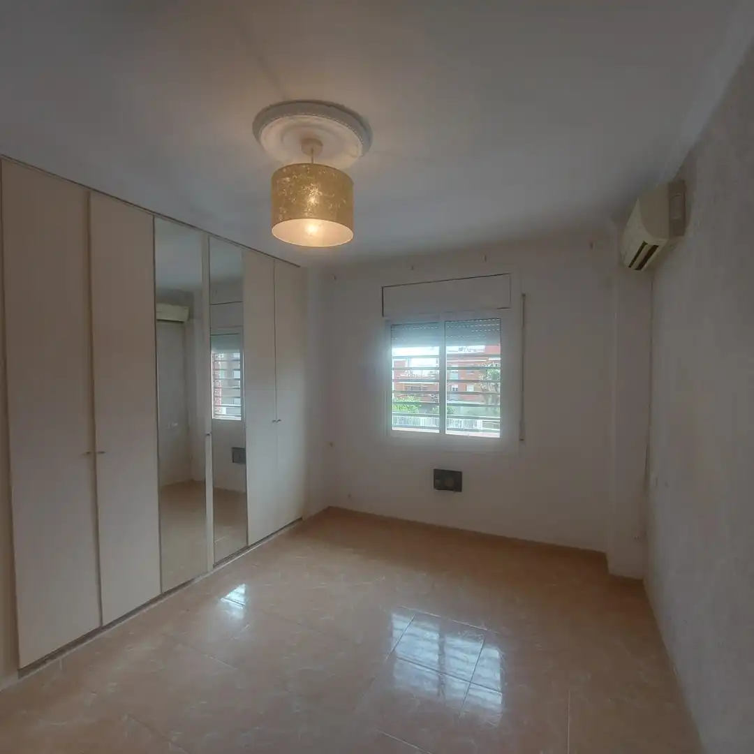 Habitación de Piso en venta en Gavà con Aire acondicionado, Terraza y Horno