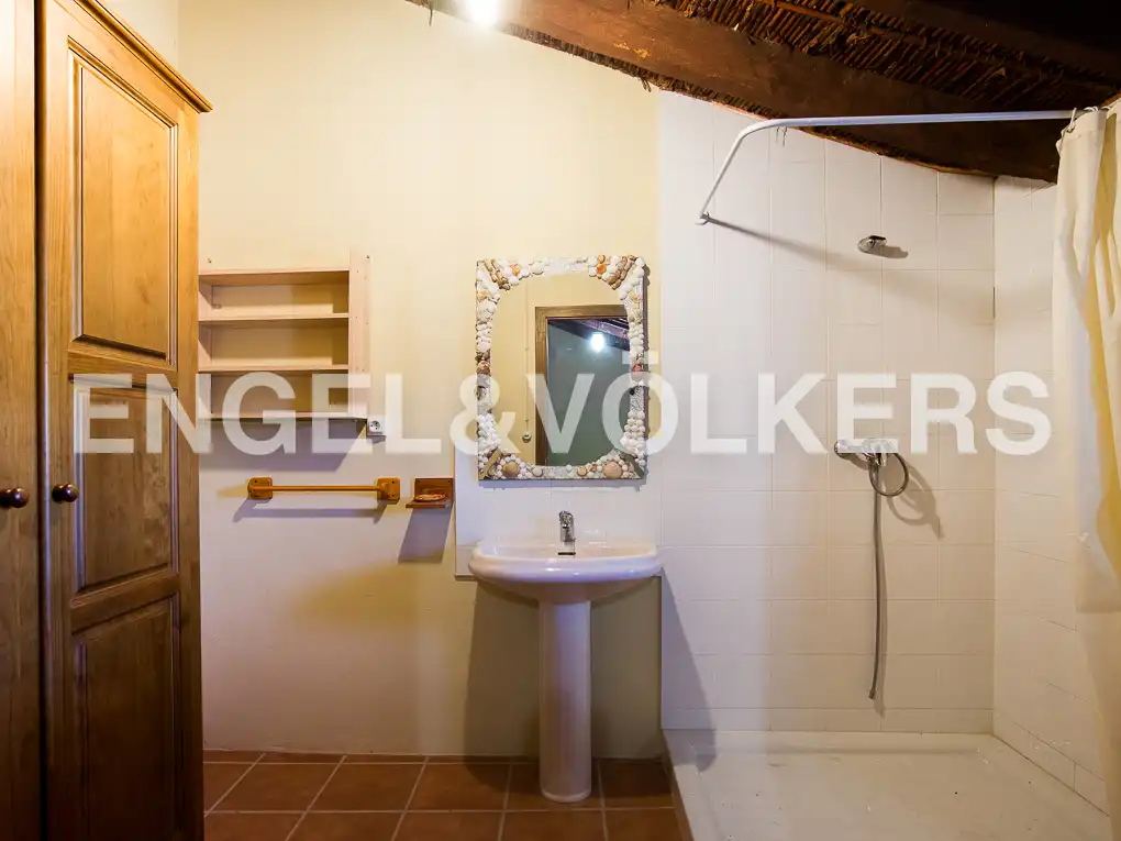 Baño de Finca rústica en venta en Segorbe con Calefacción, Jardín privado y Trastero