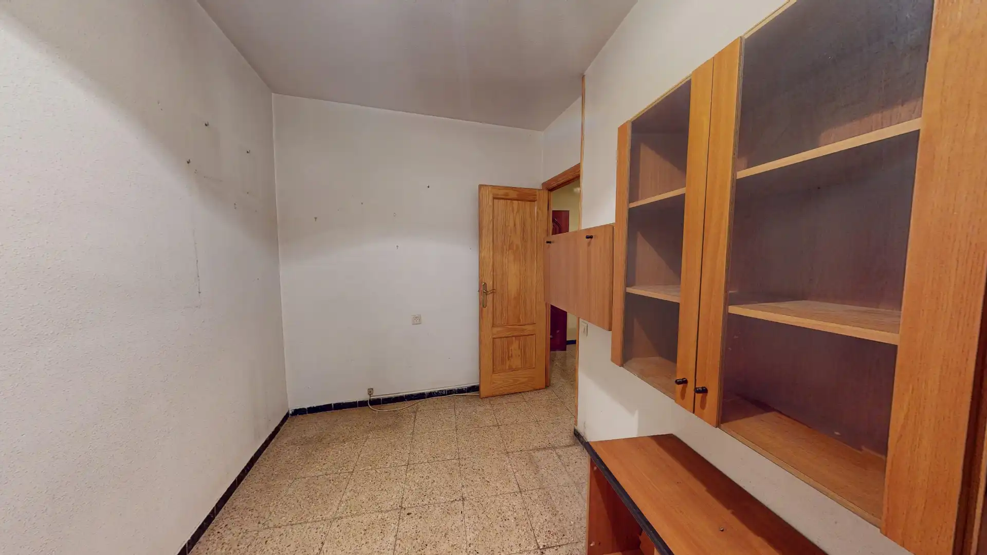 Flat for sale in Alicante / Alacant  with Air Conditioner and Balcony