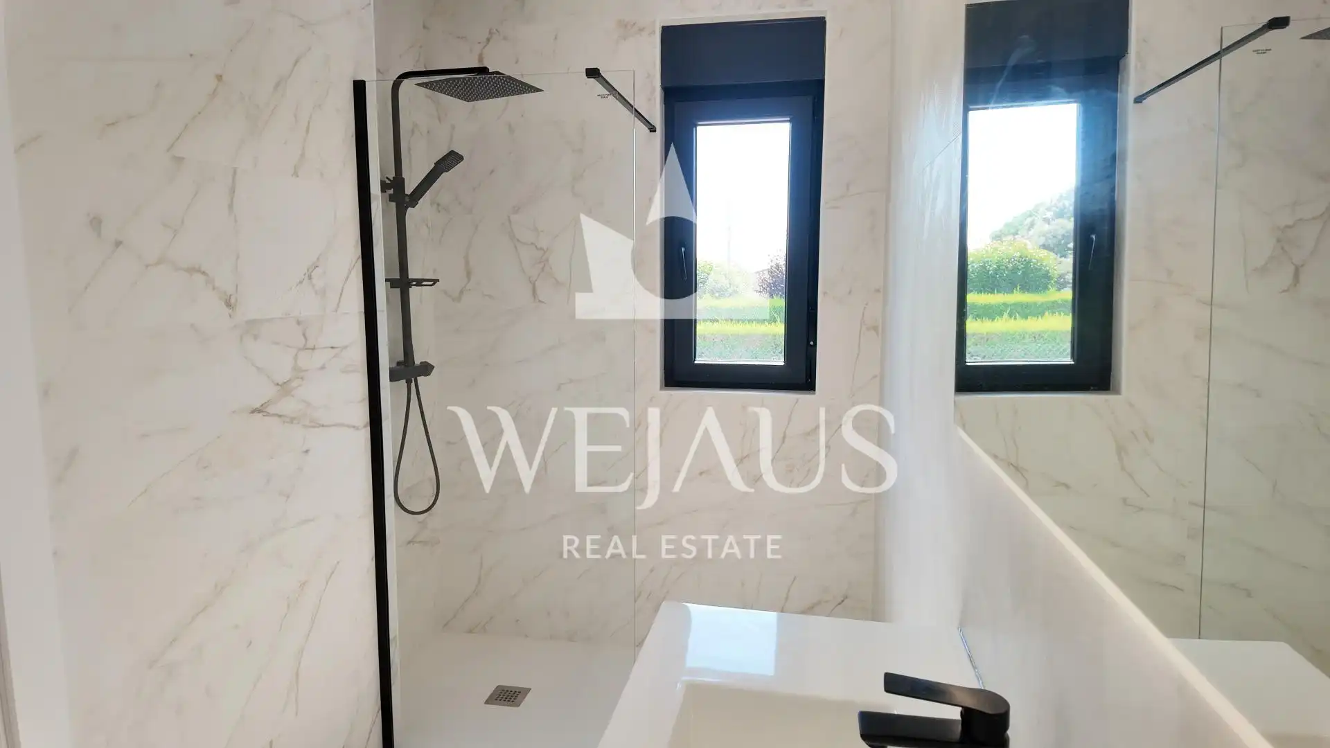 Bathroom of Houses for sale in Piélagos  with Heating, Terrace and Storage room