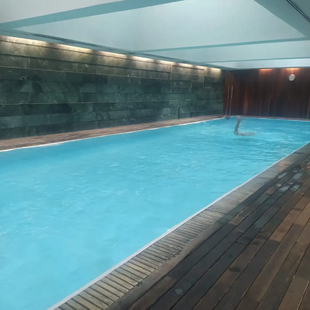 Swimming pool of Flat for sale in Madrid  with Air Conditioner, Heating and Storage room