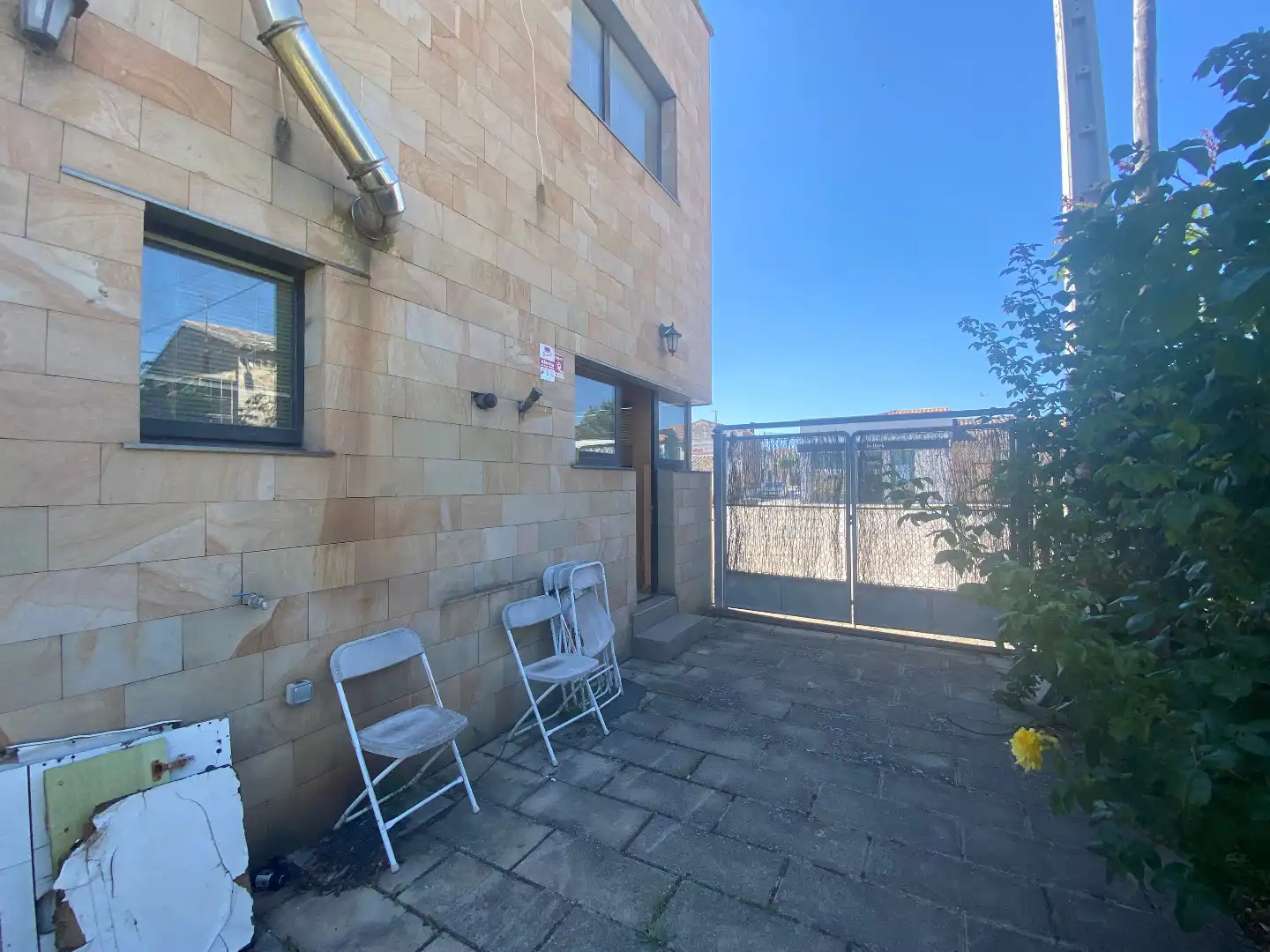 Vista exterior de Casa o chalet en venta en Estépar con Calefacción, Jardín privado y Parquet