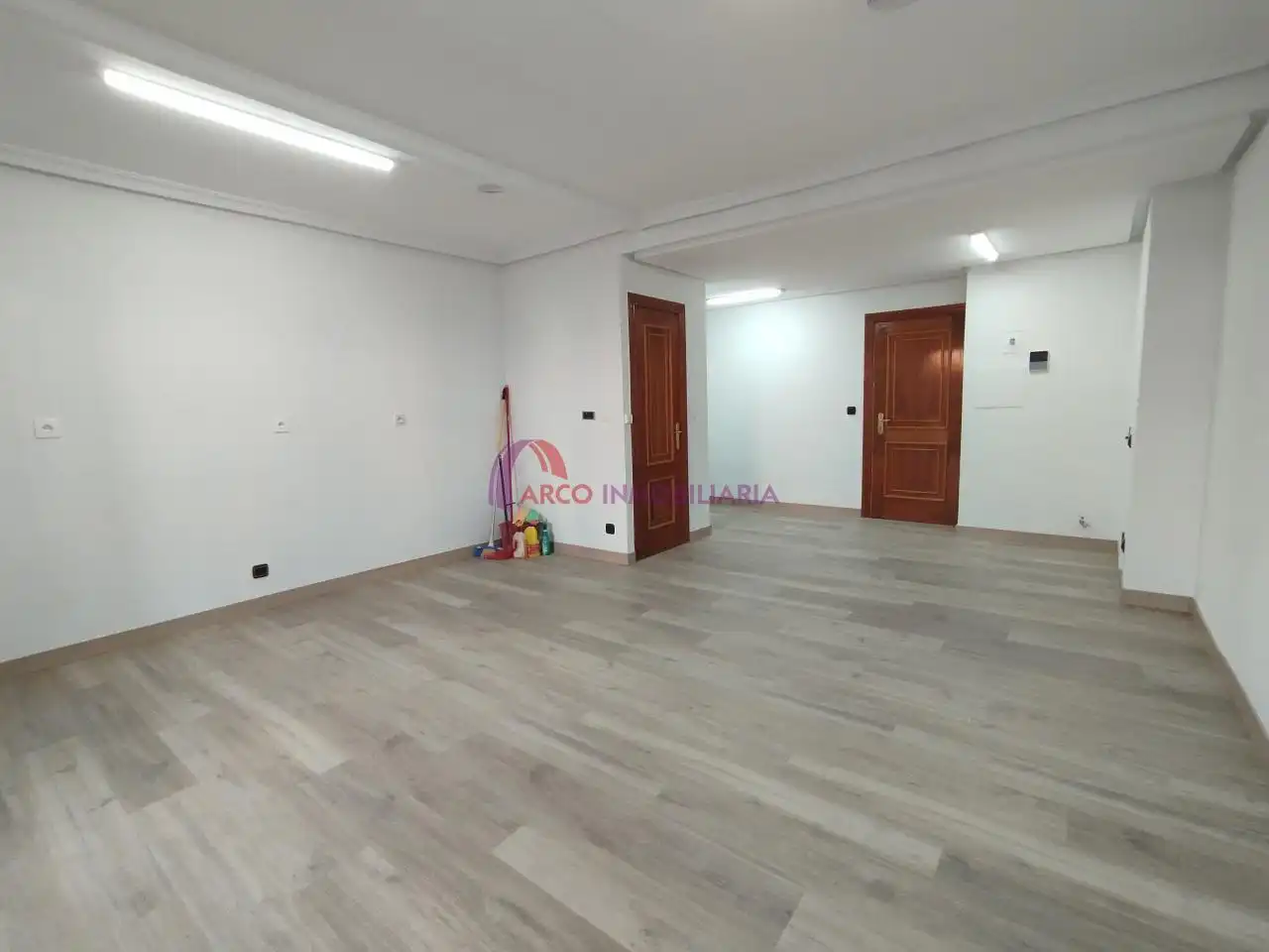 Office for rent in Burgos  with Heating