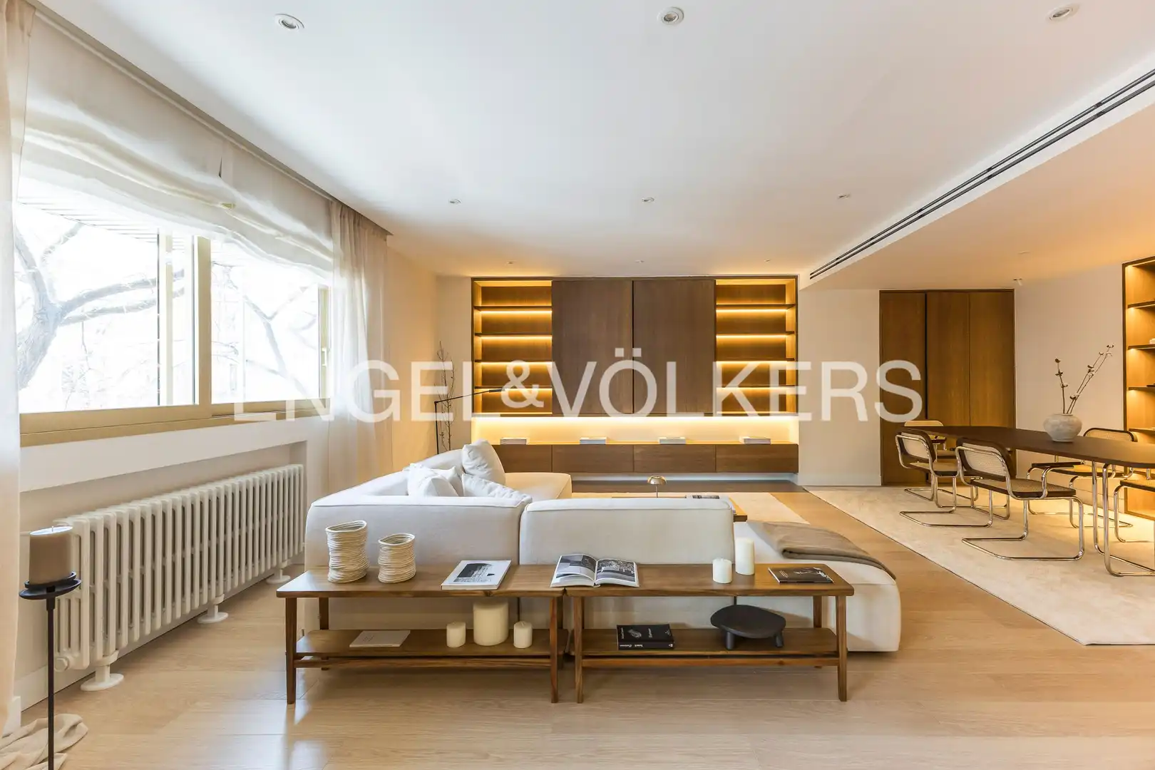 Living room of Flat for sale in Madrid  with Air Conditioner and Heating