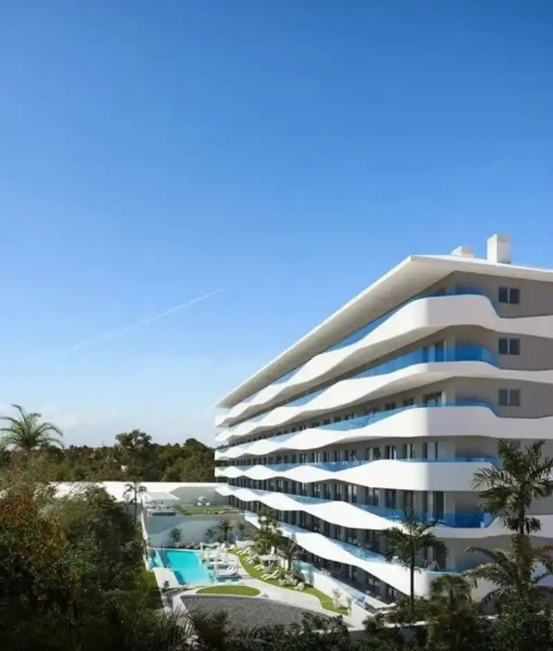 Apartamento con piscina en venta en Puerto Deportivo, imagen 8