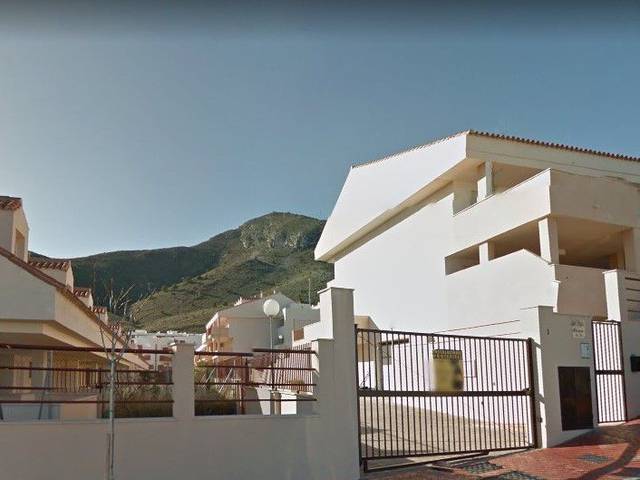 Garaje en Venta en Santangelo